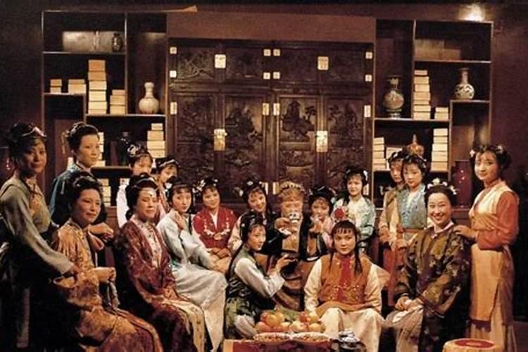 《红楼梦》中,贾府是怎样祭祖的？