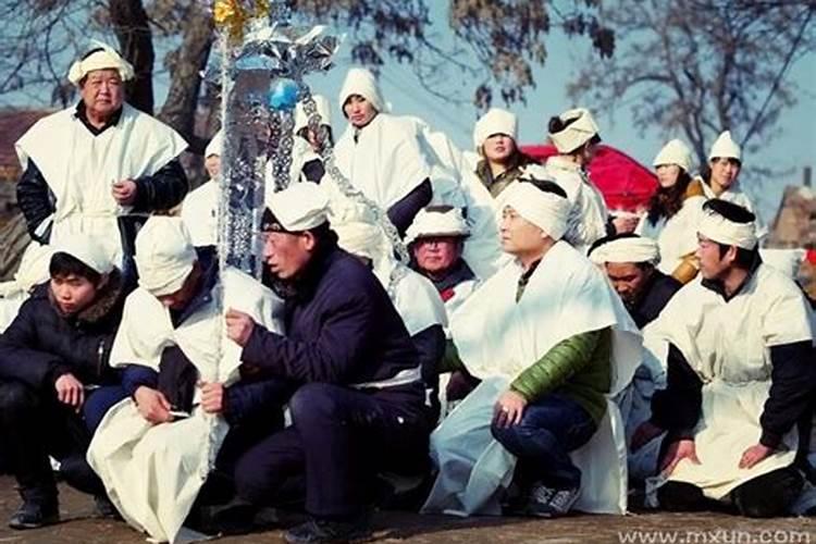 梦见别人家办丧事的场面预示着什么