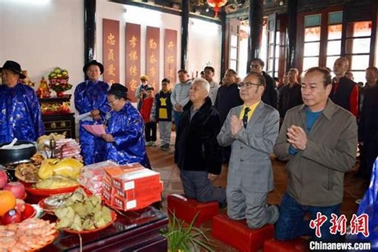属鼠男和什么属相最配
