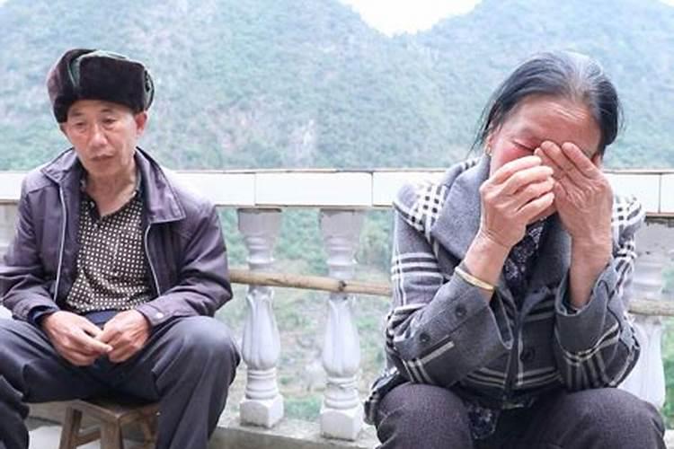 如果交往两年,他27岁,你22岁,真的分了啥的,你觉得他好找女朋友还是你好...