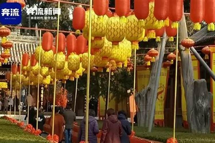 中元节上坟什么意思 中元节上坟意思是什么