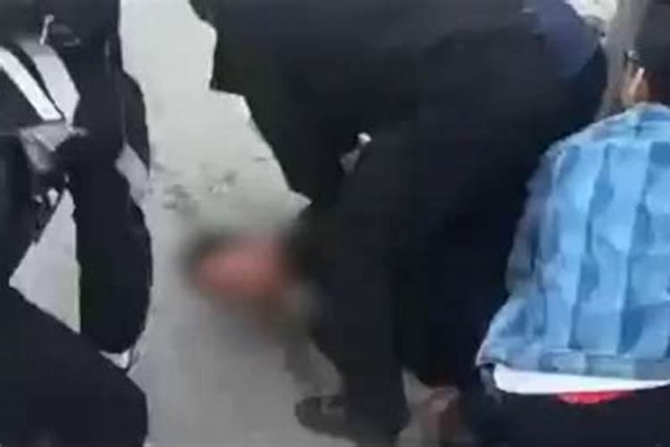云南一男子持枪将妻子情夫的家人杀害,被判死刑,你如何看待男子的做法...