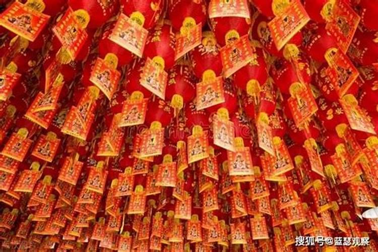 属蛇的什么时候犯太岁 这四个年份犯太岁怎么办？