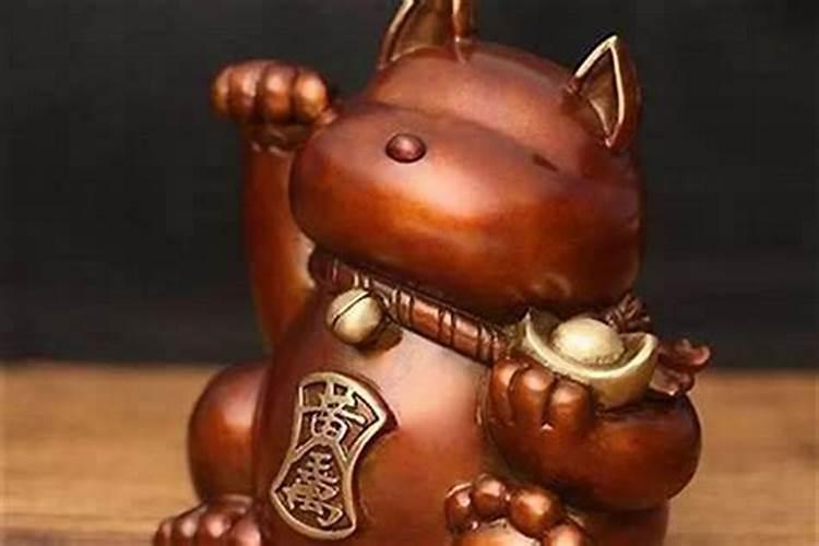 梦见看见坟头绕路