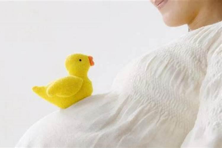 女人梦见流动的水是什么预兆