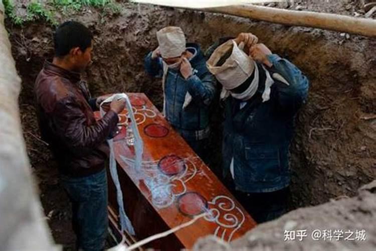 为什么小孩死了不能进家