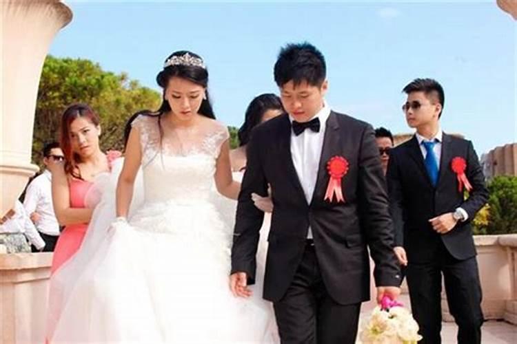 怎样判断地理图示中什么是春分日,冬至日,秋分日,夏至日