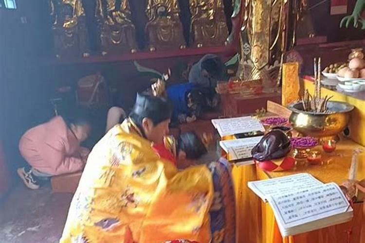 给财神烧香有烧四根的吗