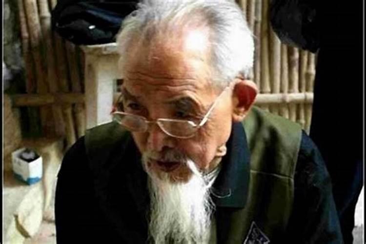 算卦有小人运是什么意思