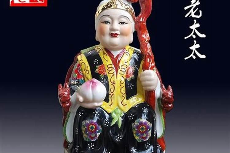 昨天梦见自己的表弟去世了,然后是我妹妹去世了,接着是我去世了,这代表...