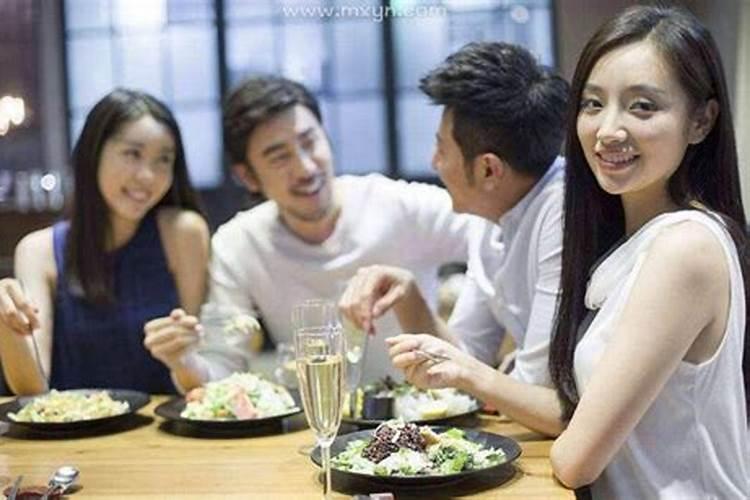 梦见朋友在我家吃饭的预兆