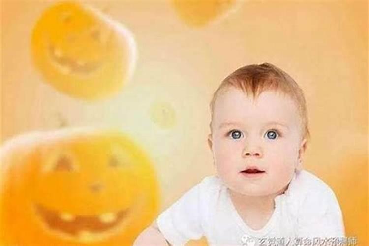 梦见女人光着上身什么意思？