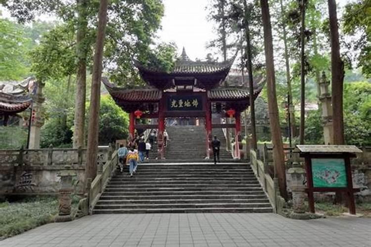 遇上刑太岁可以去烧香拜佛吗？