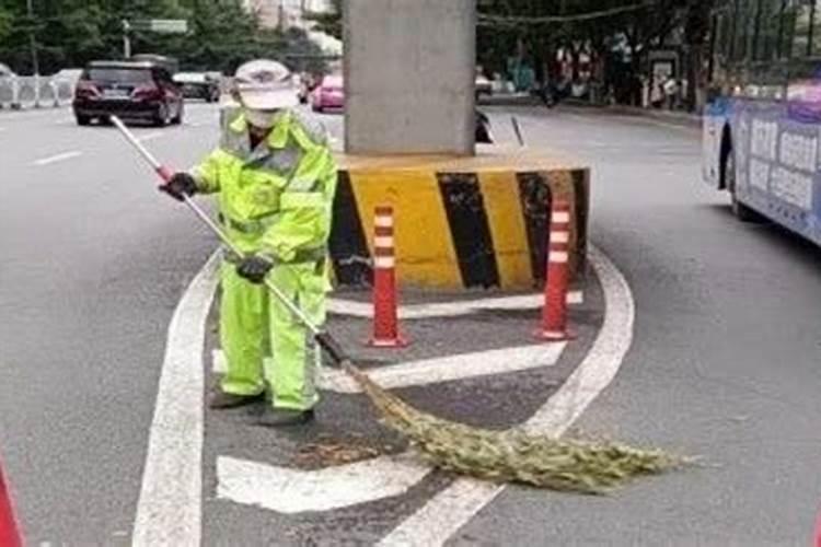 脚上带红绳有什么含义 脚上带红绳的含义