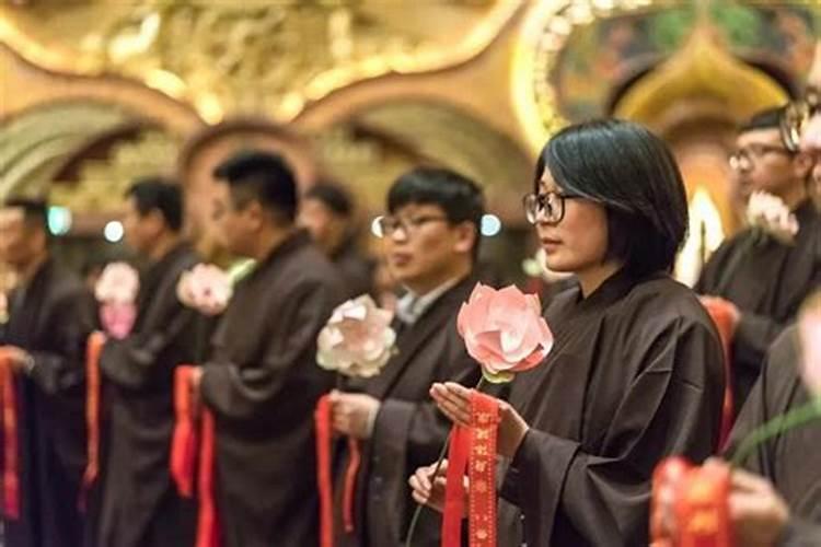 大年十五拜灶王爷好不好 初一十五给灶王爷上香烧几根？