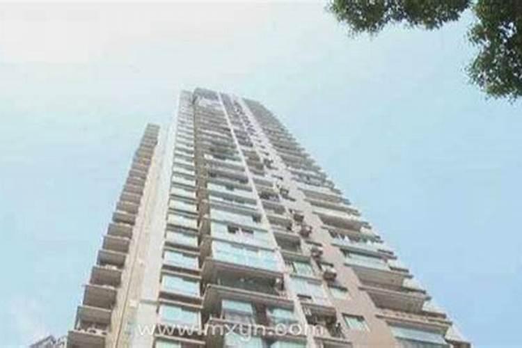 梦见爸爸从楼上掉下去了的预兆