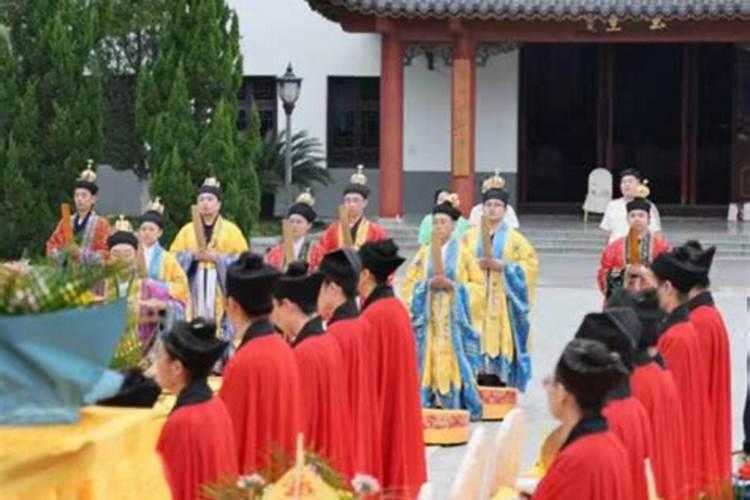 李居明2025年12生肖运程