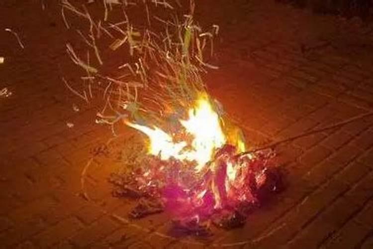 鬼节阴历什么时候烧纸最好 是早上烧还是晚上