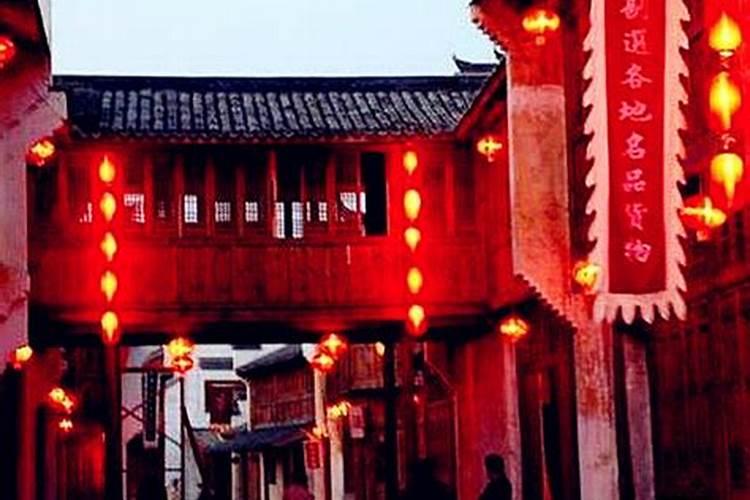 马和鸡在一起对谁不利 属马和属鸡相克吗