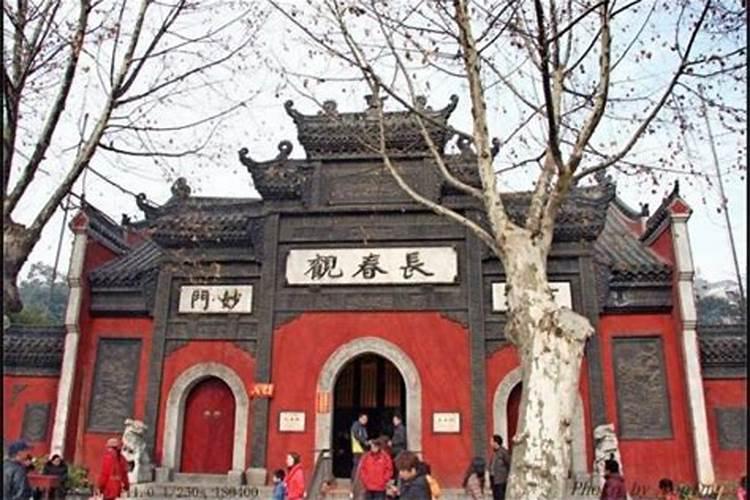 女人梦见车祸是仙家在暗示什么