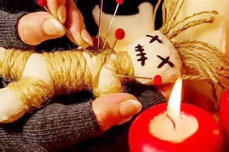 画一个小人写生辰八字压在枕头下可解魔法鸣