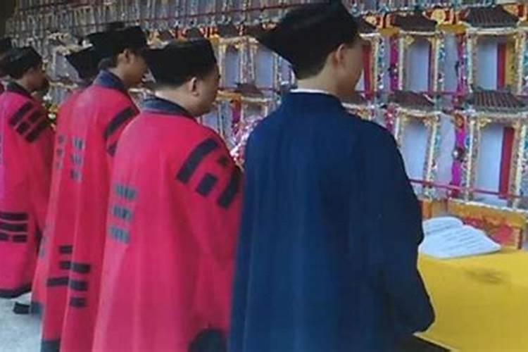 找不到死去的亲人坟地咋办,能在立一个衣冠冢吗？
