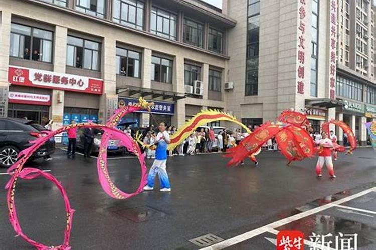 梦见男朋友跟别的女的接吻的预兆