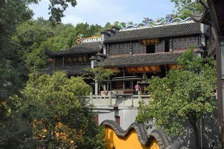 本命年非常倒霉怎么破解 化解本命年霉运的方法？