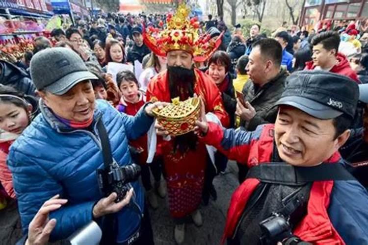 除夕财神方位在哪里