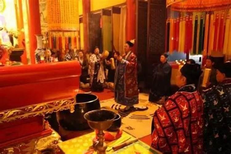 男属蛇女属牛能否婚配,属相牛和蛇能在一起合适吗？