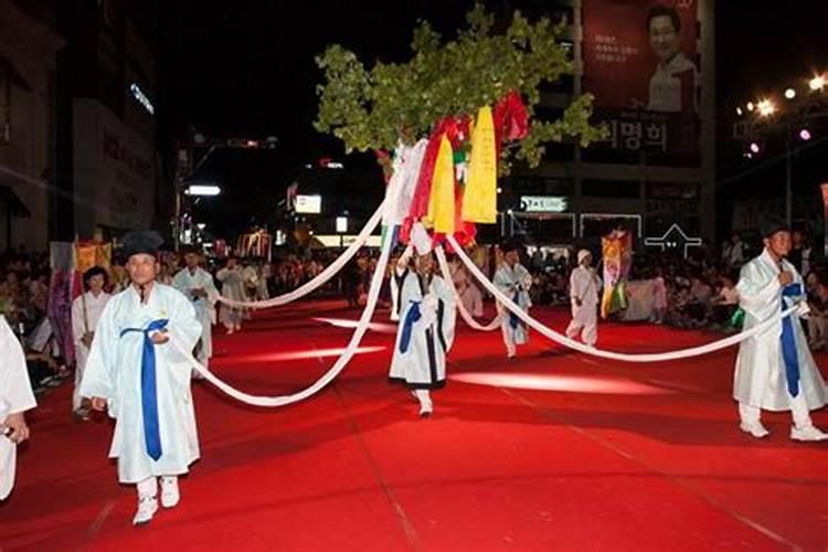 各地祭奠屈原的方式