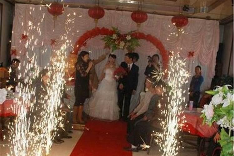 男人梦见一个女生意味着什么