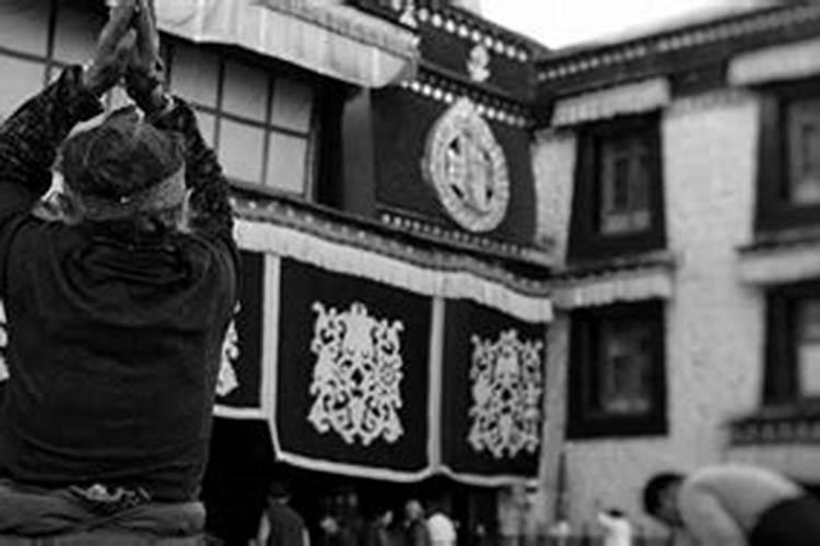 梦见我外婆家办丧事