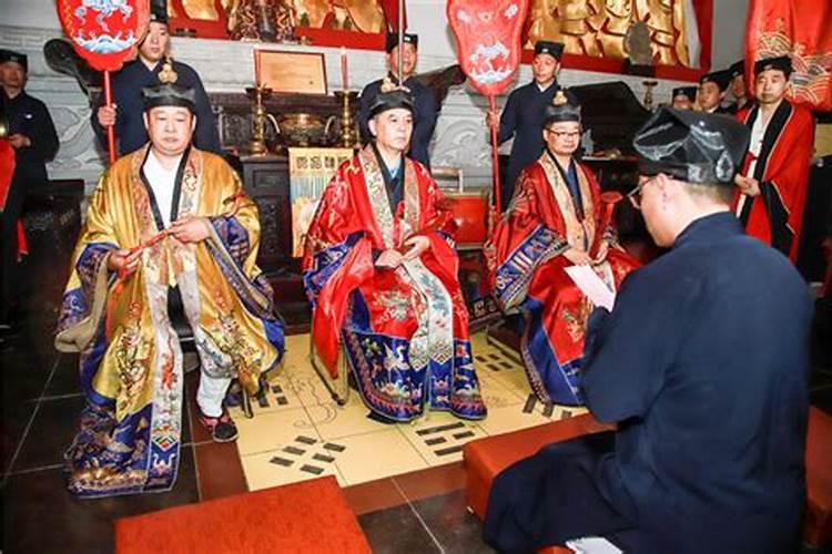 梦见表姐被打