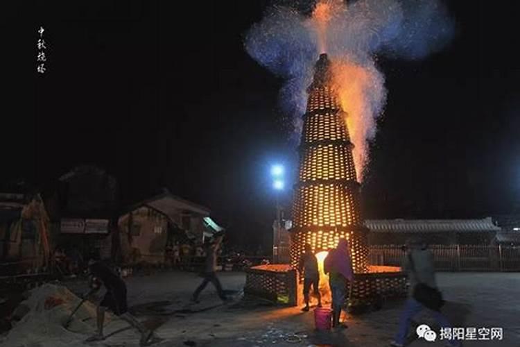 在中秋节时,一些地方为什么要“拜月娘”？