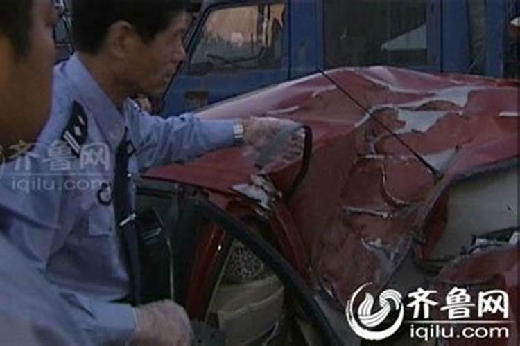梦见自己和男友出车祸的预兆