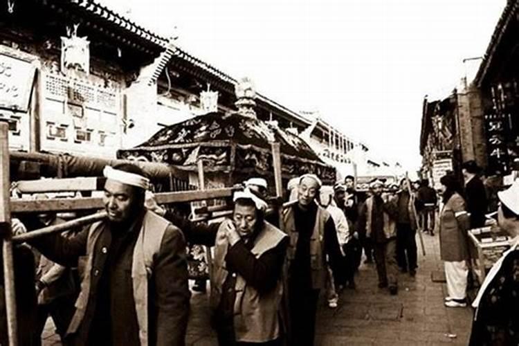 正月初五走亲戚对谁不好