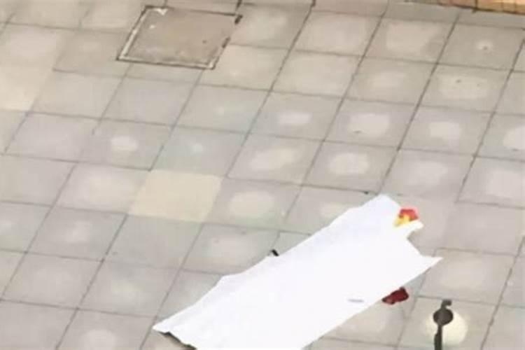 属猪本命年前一年倒霉 本命年生孩子好吗