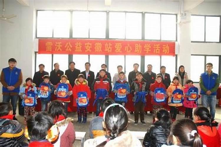 请教下财神放在卧室可以吗？是不是很麻烦的？