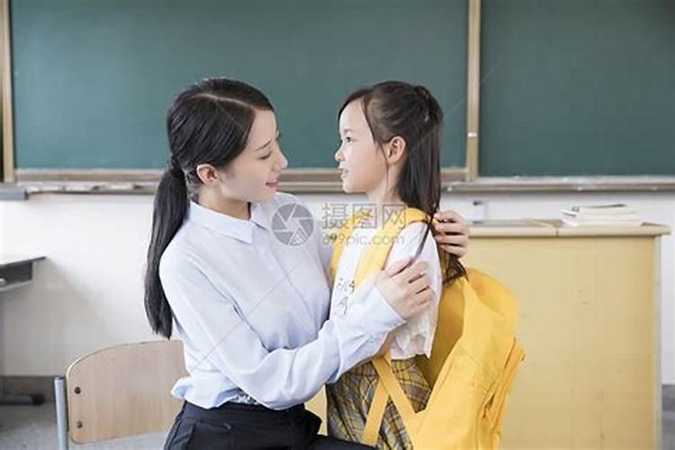 梦见狗咬右手出血的预兆