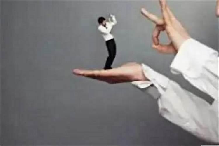 身边有小人怎样破解