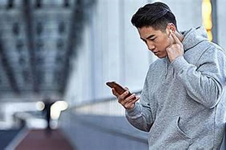 梦见陌生的男人是什么意思？