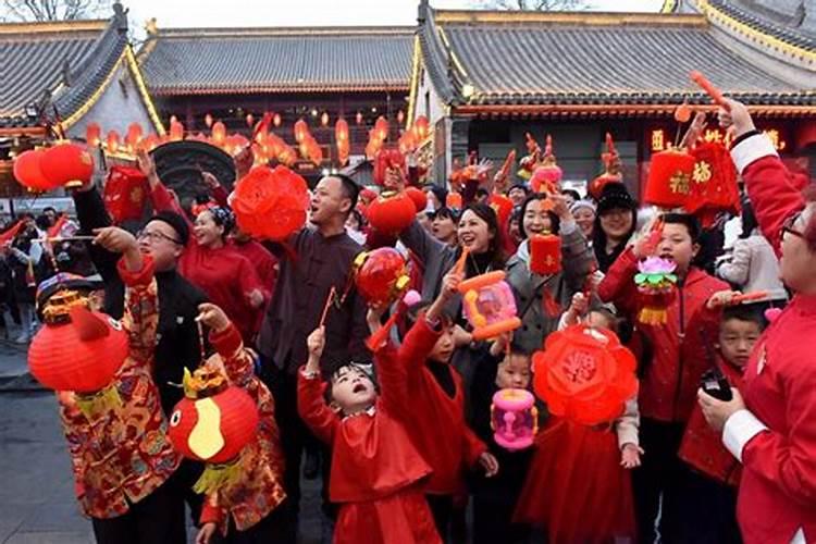 69年腊月出生的鸡是什么命土鸡之命很有后福？