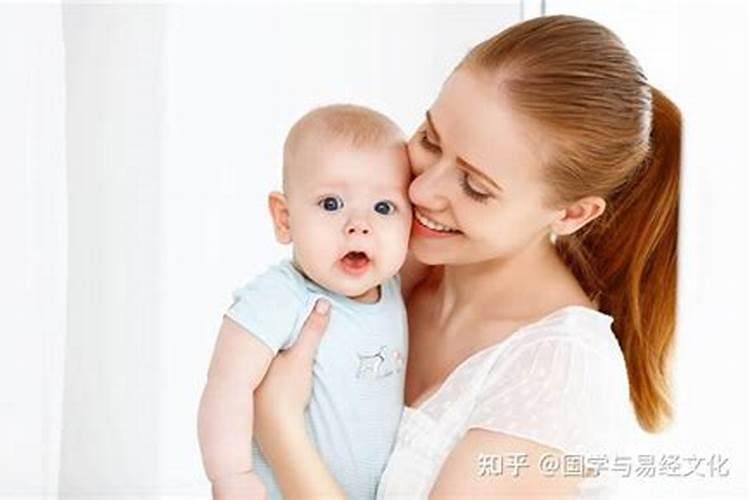 小人一般出现什么家庭