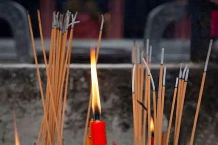 八月十五 可以在自己家的院子上供拜老天吗？几点时辰好,晚上也可以吗...