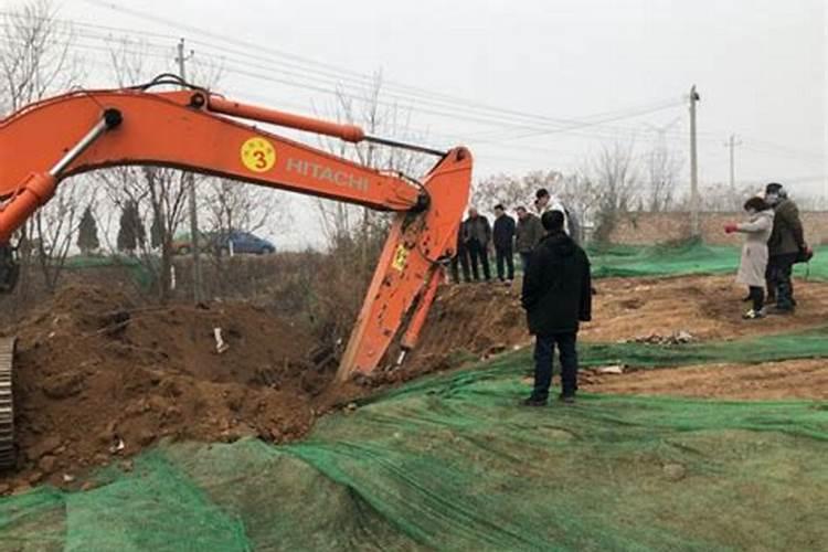 本命年可以上坟祭祖吗