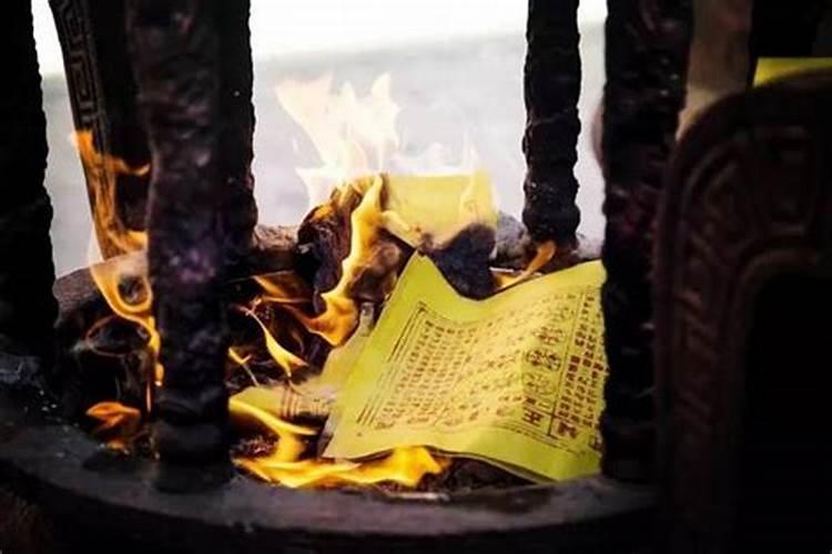 命局入正印格正官格是什么意思？