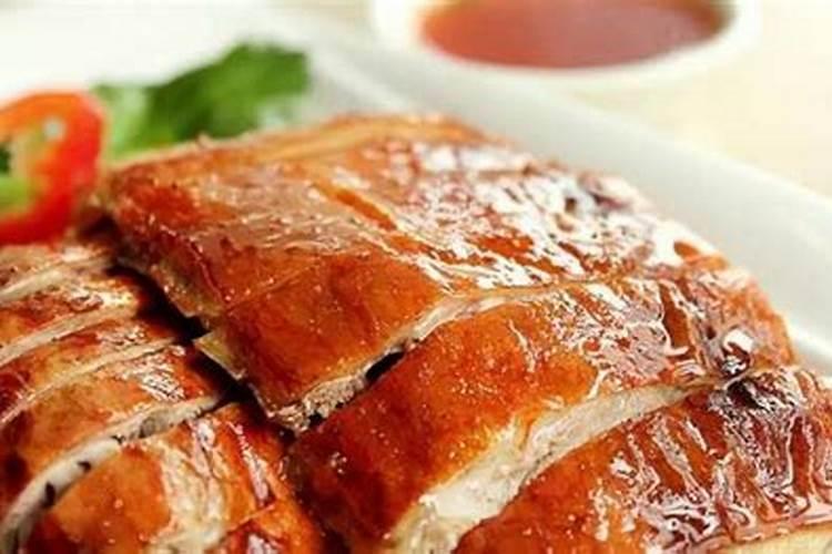 ,冬至到妈妈坟前祭拜买的鸡鱼肉。放在坟地前没拿回来有什么讲究吗？百 ...