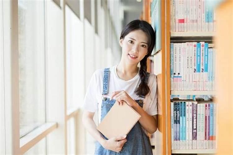 梦见大学的女同学的预兆
