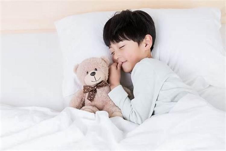 梦见哄一个小男孩子的预兆
